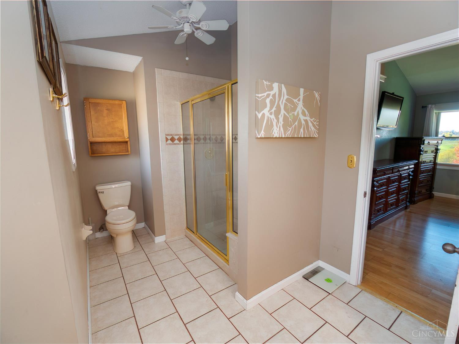 2 Hidden Hills Court