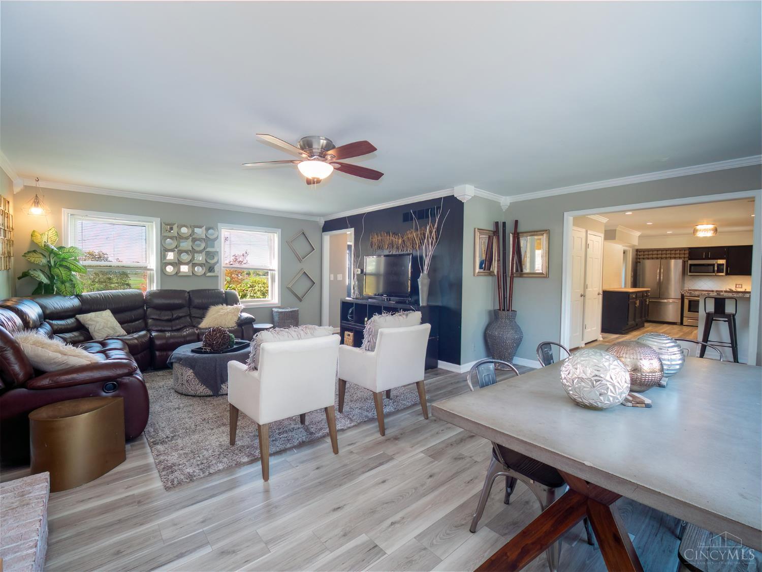 2 Hidden Hills Court