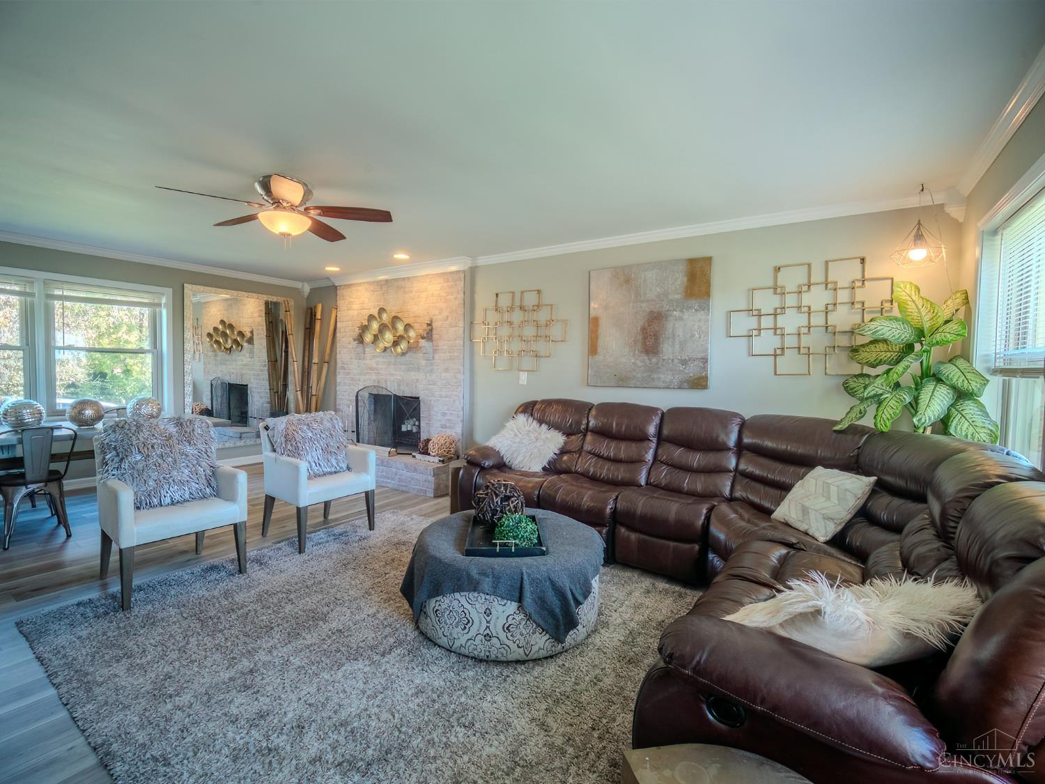 2 Hidden Hills Court