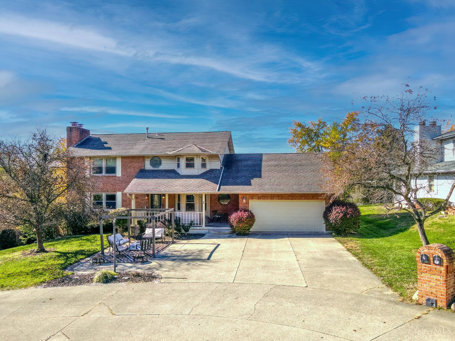 2 Hidden Hills Court