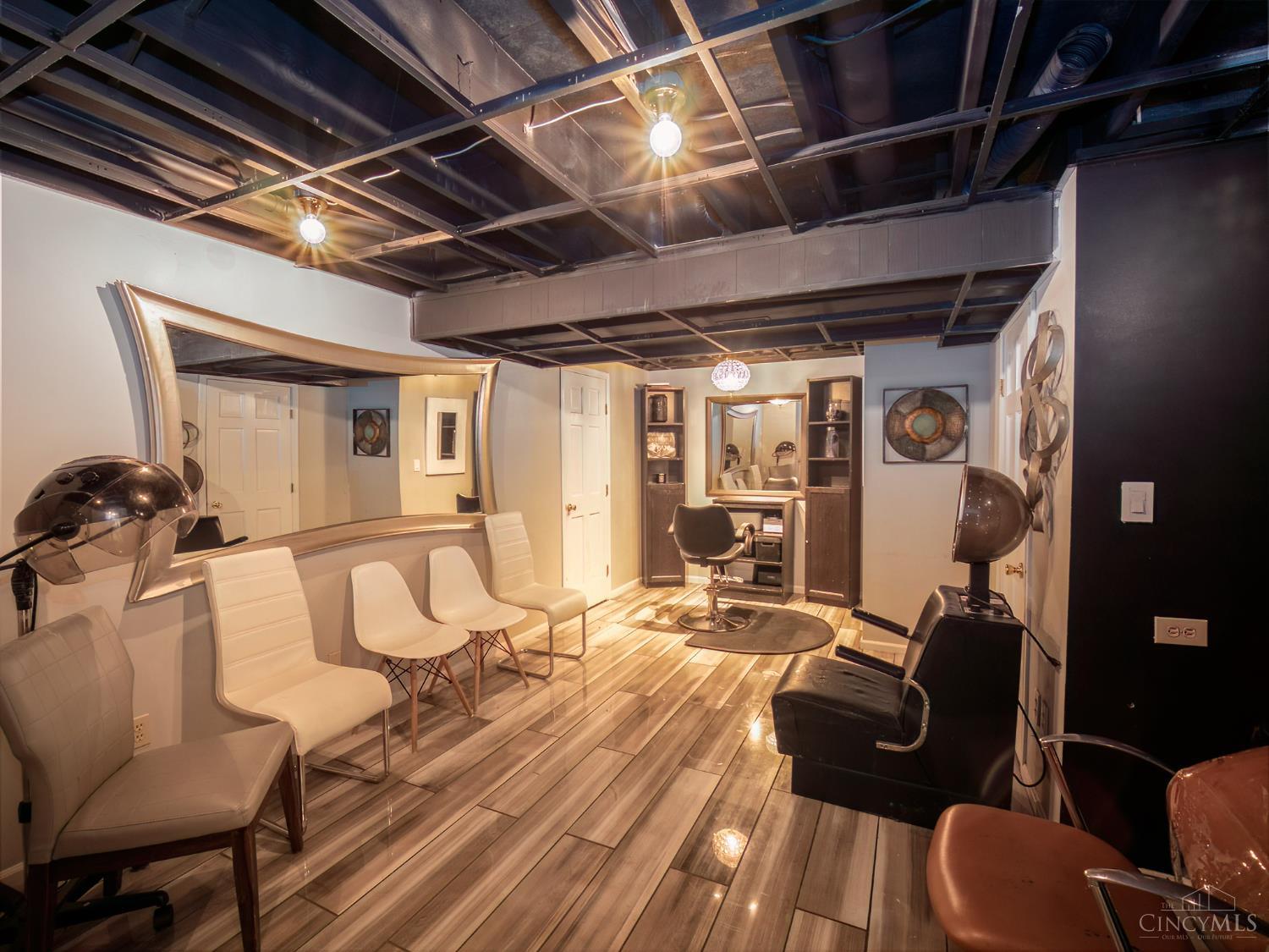 2 Hidden Hills Court