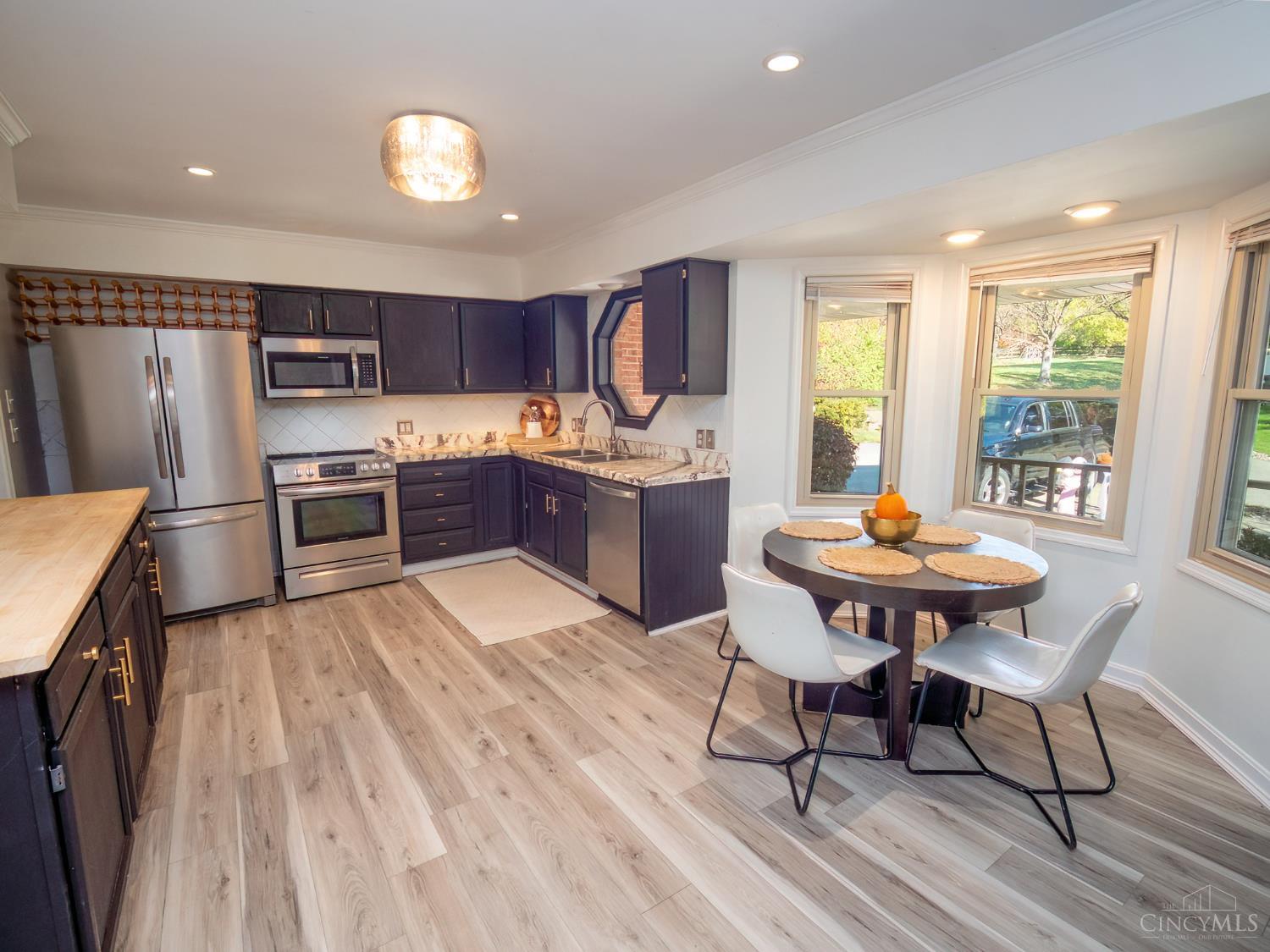 2 Hidden Hills Court