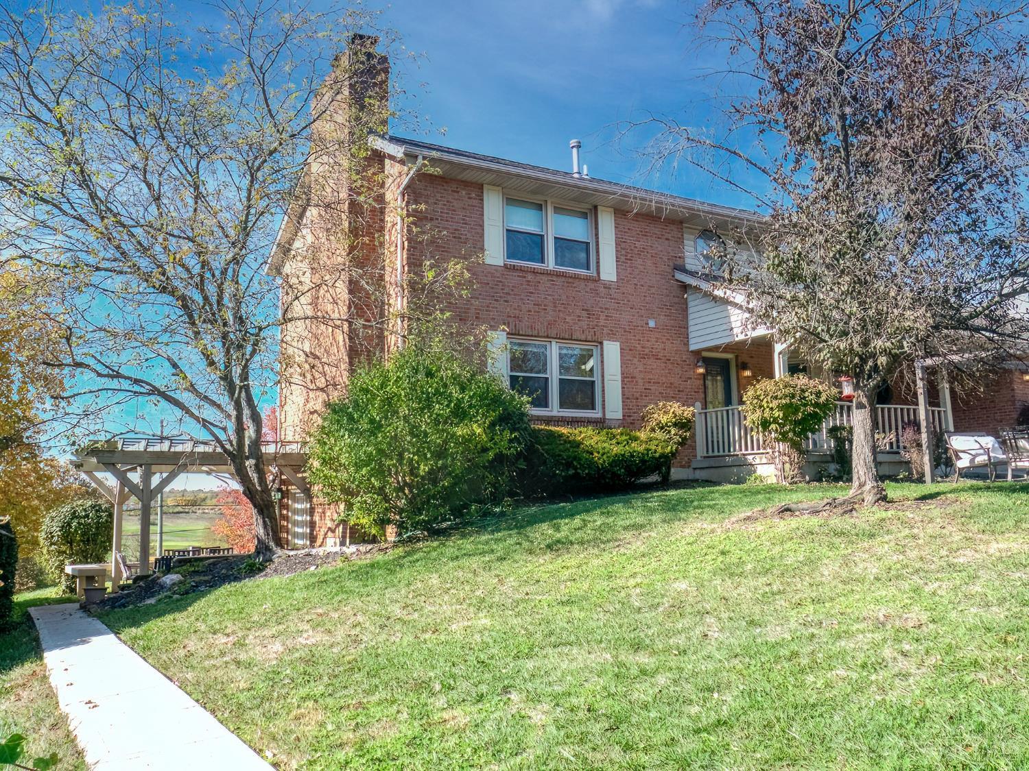 2 Hidden Hills Court