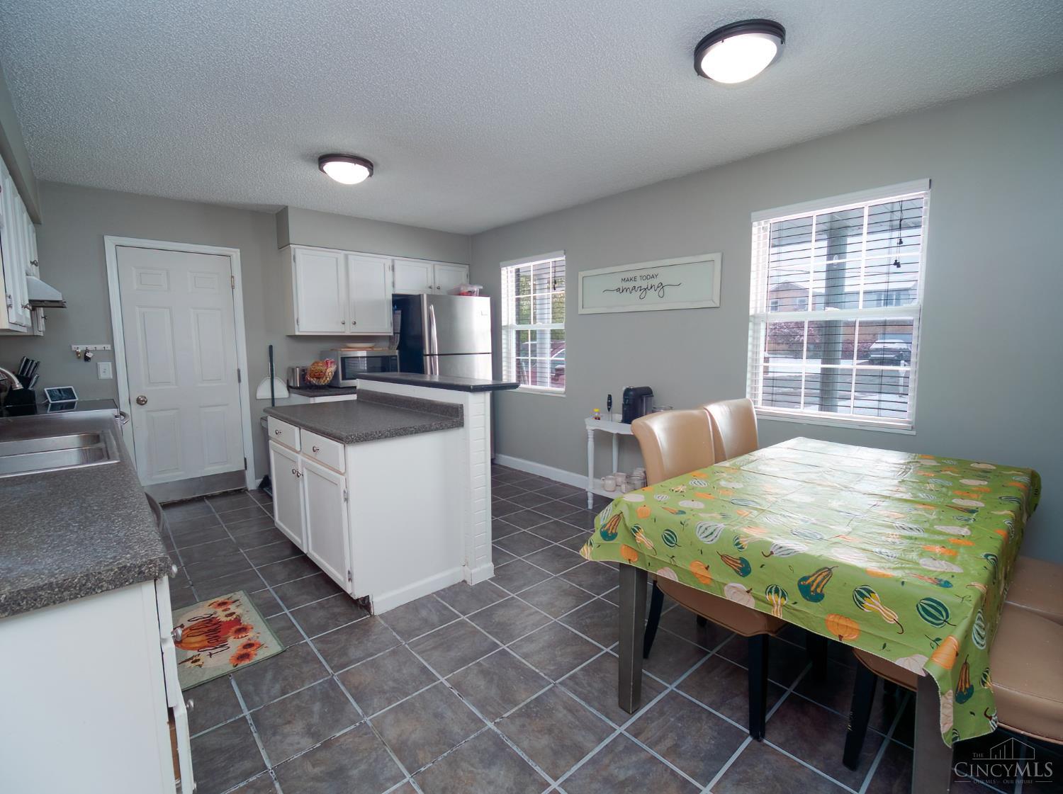 3020 Chickadee Drive