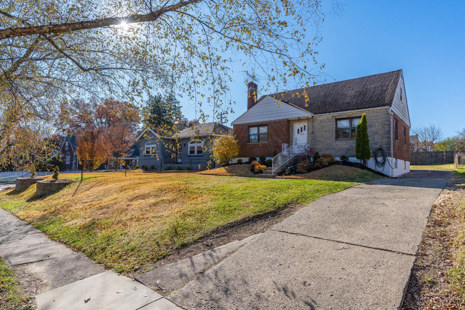 1429 Covedale Avenue