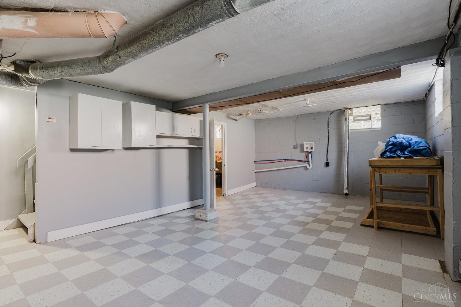 1429 Covedale Avenue