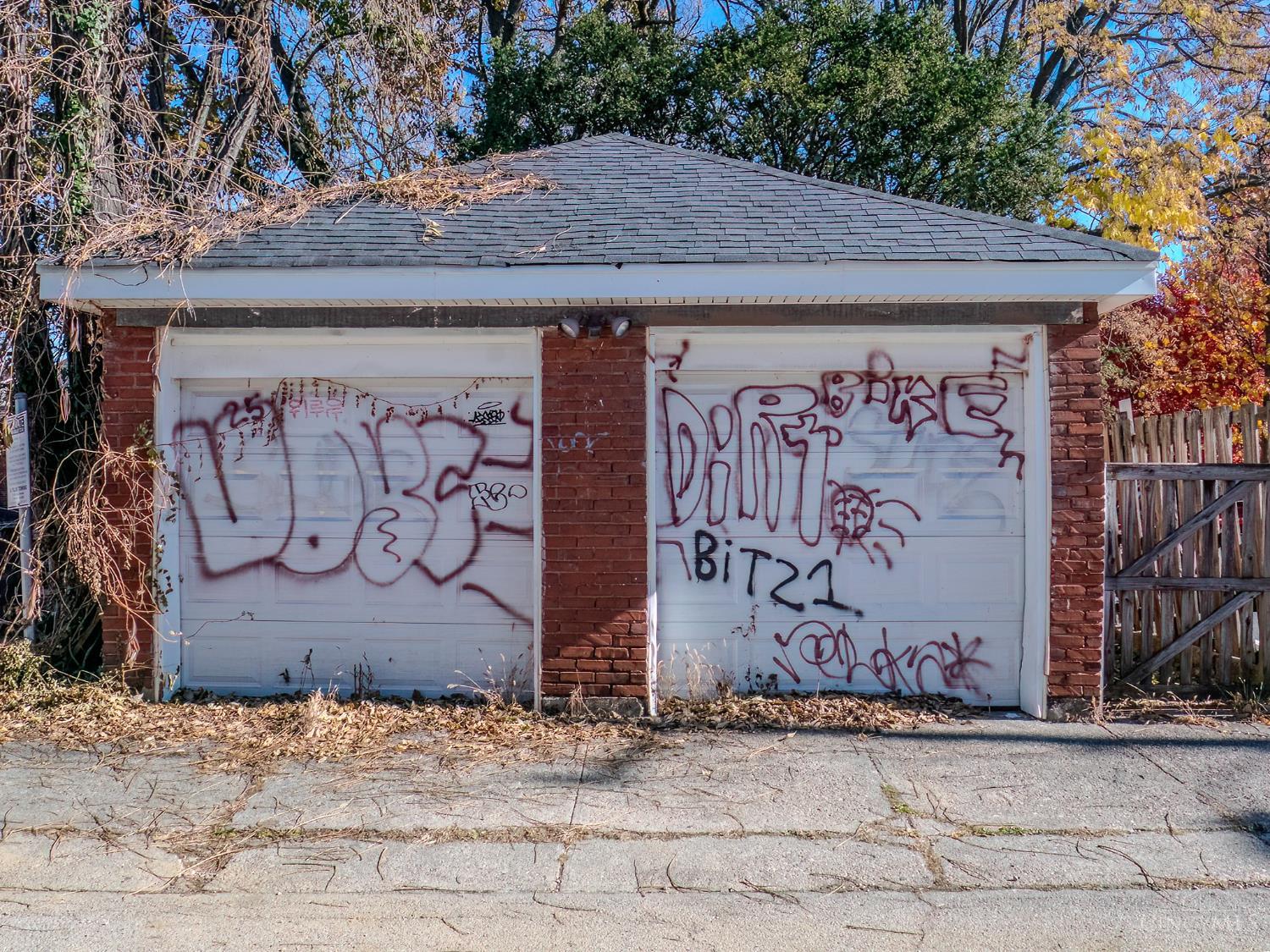 2709 Euclid Avenue