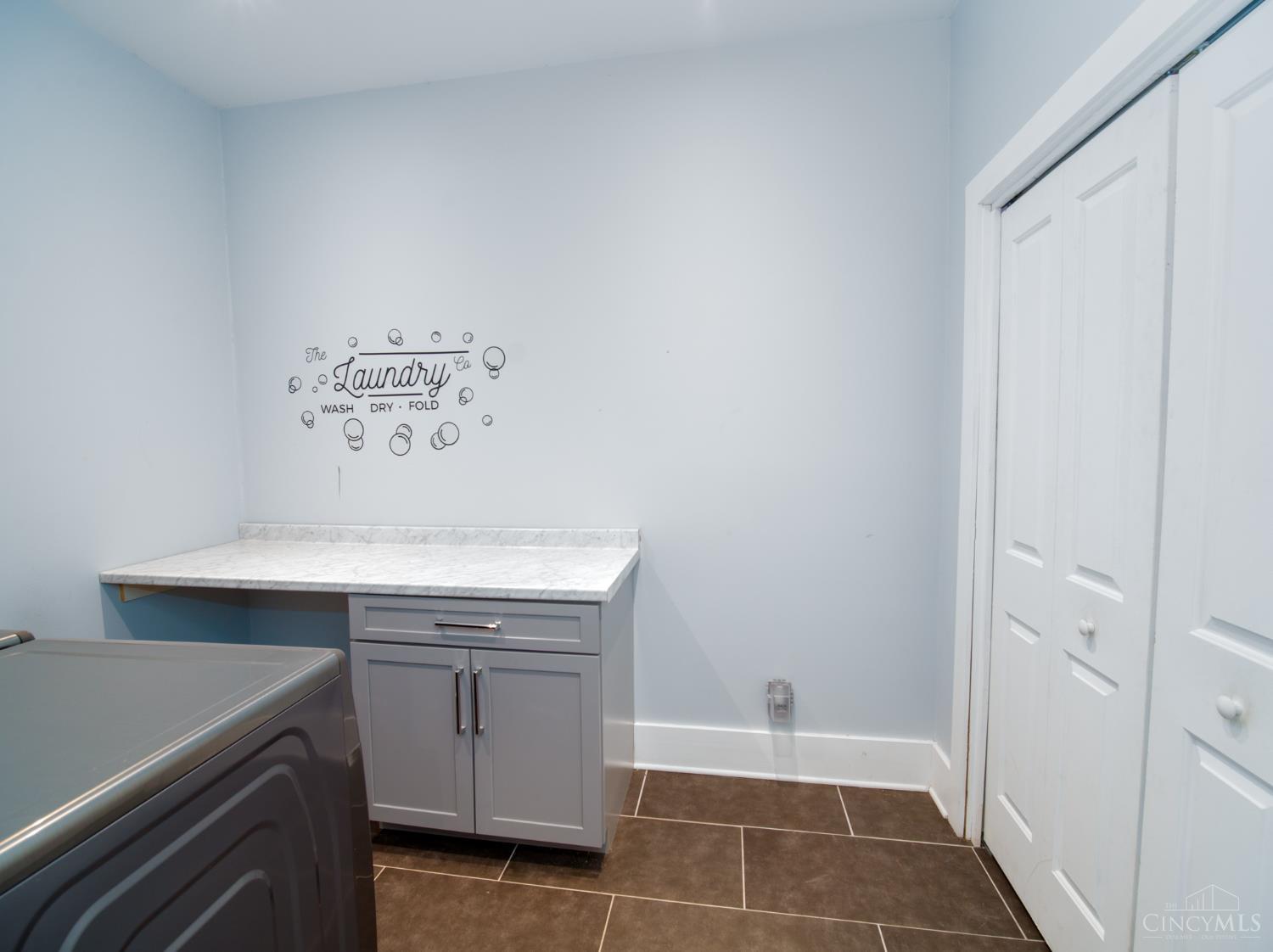 163 E McMicken Avenue