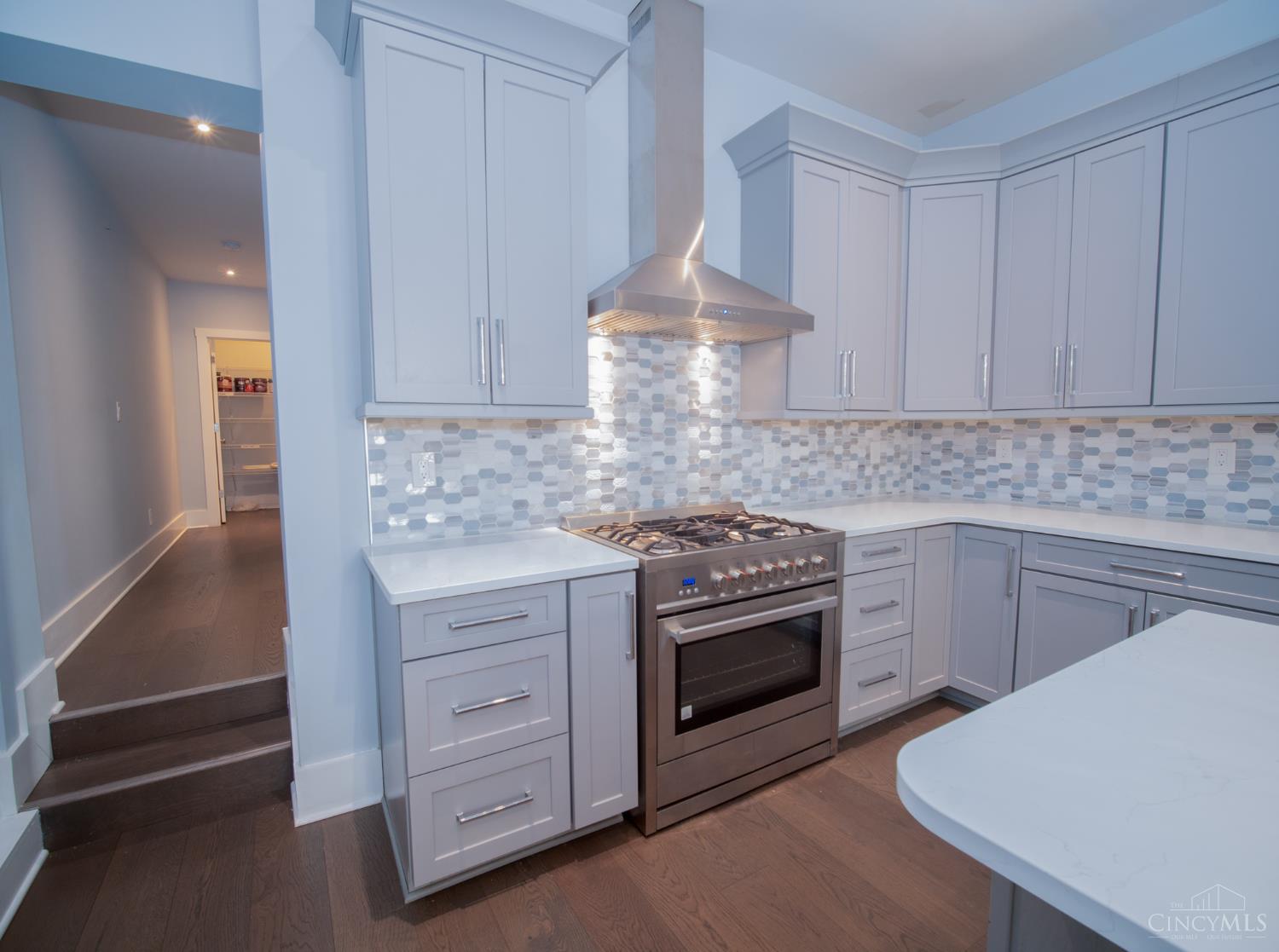 163 E McMicken Avenue