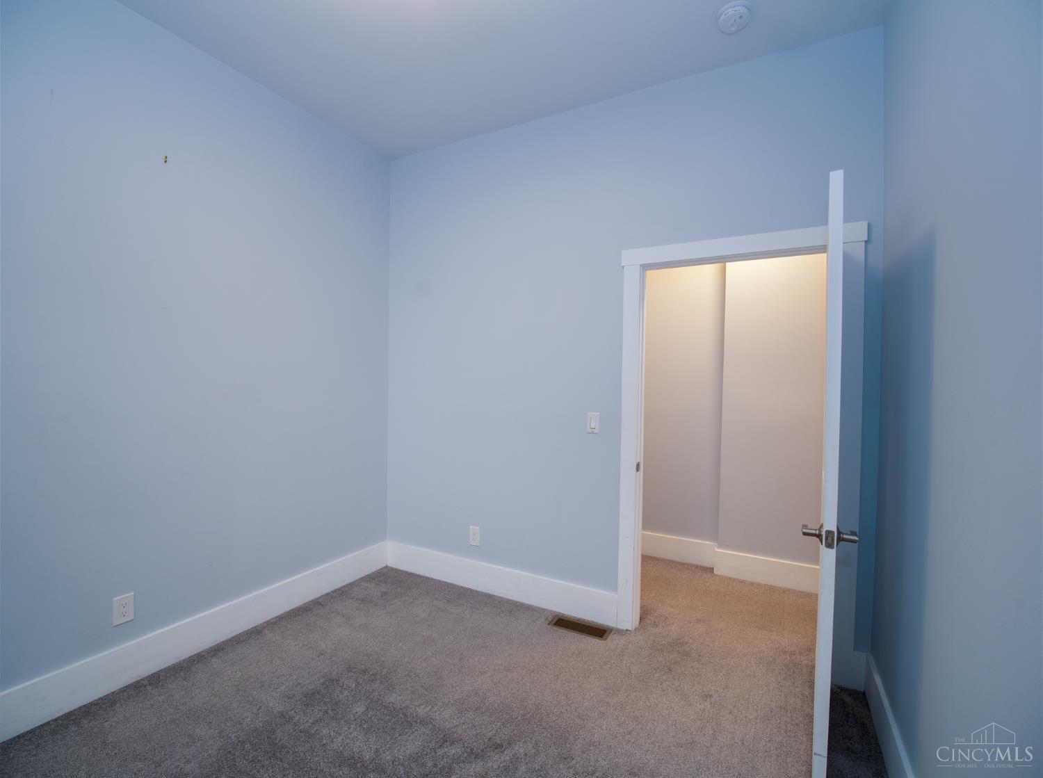 163 E McMicken Avenue