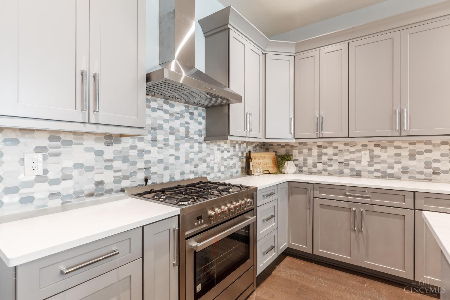 163 E McMicken Avenue