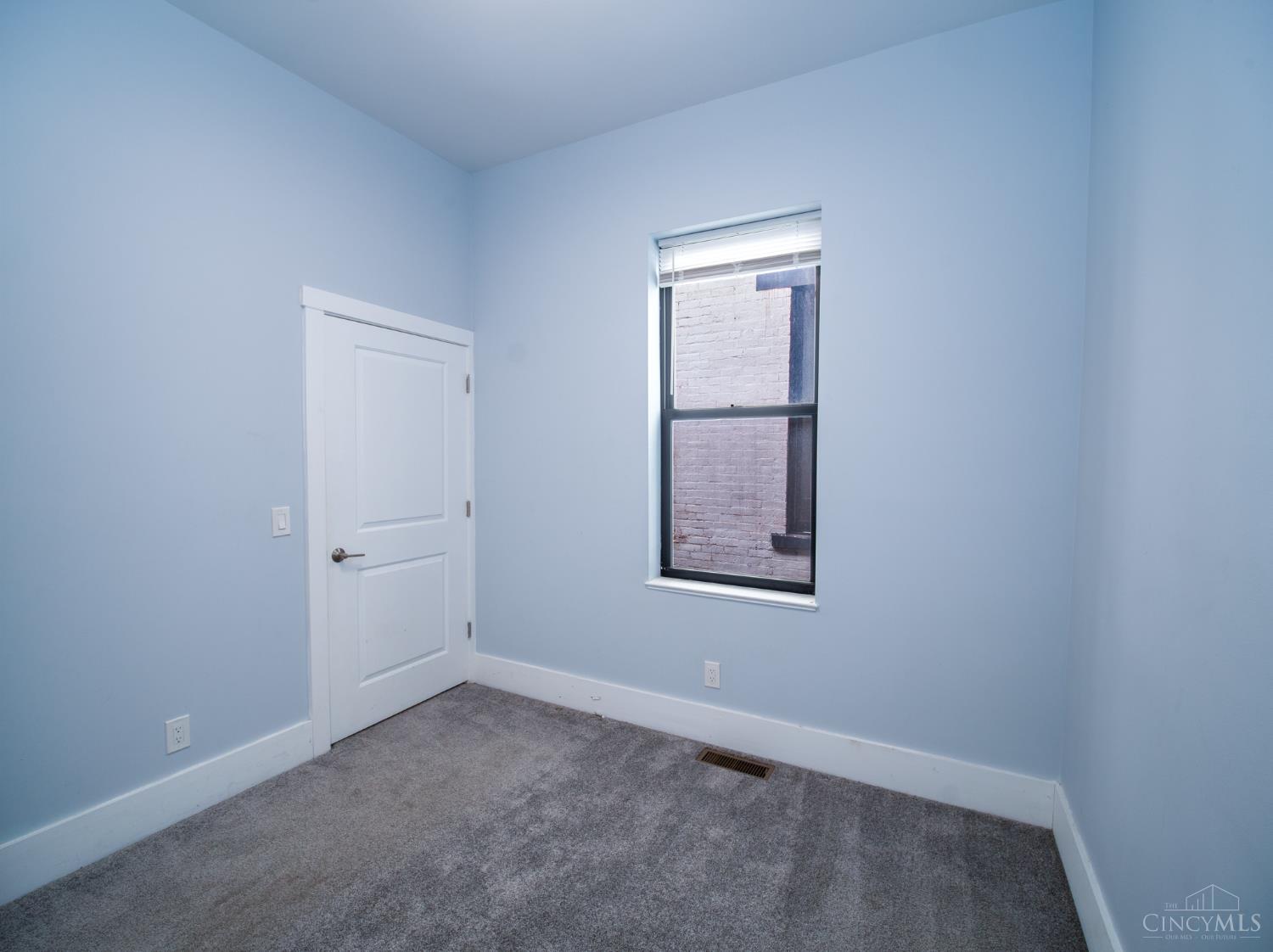 163 E McMicken Avenue