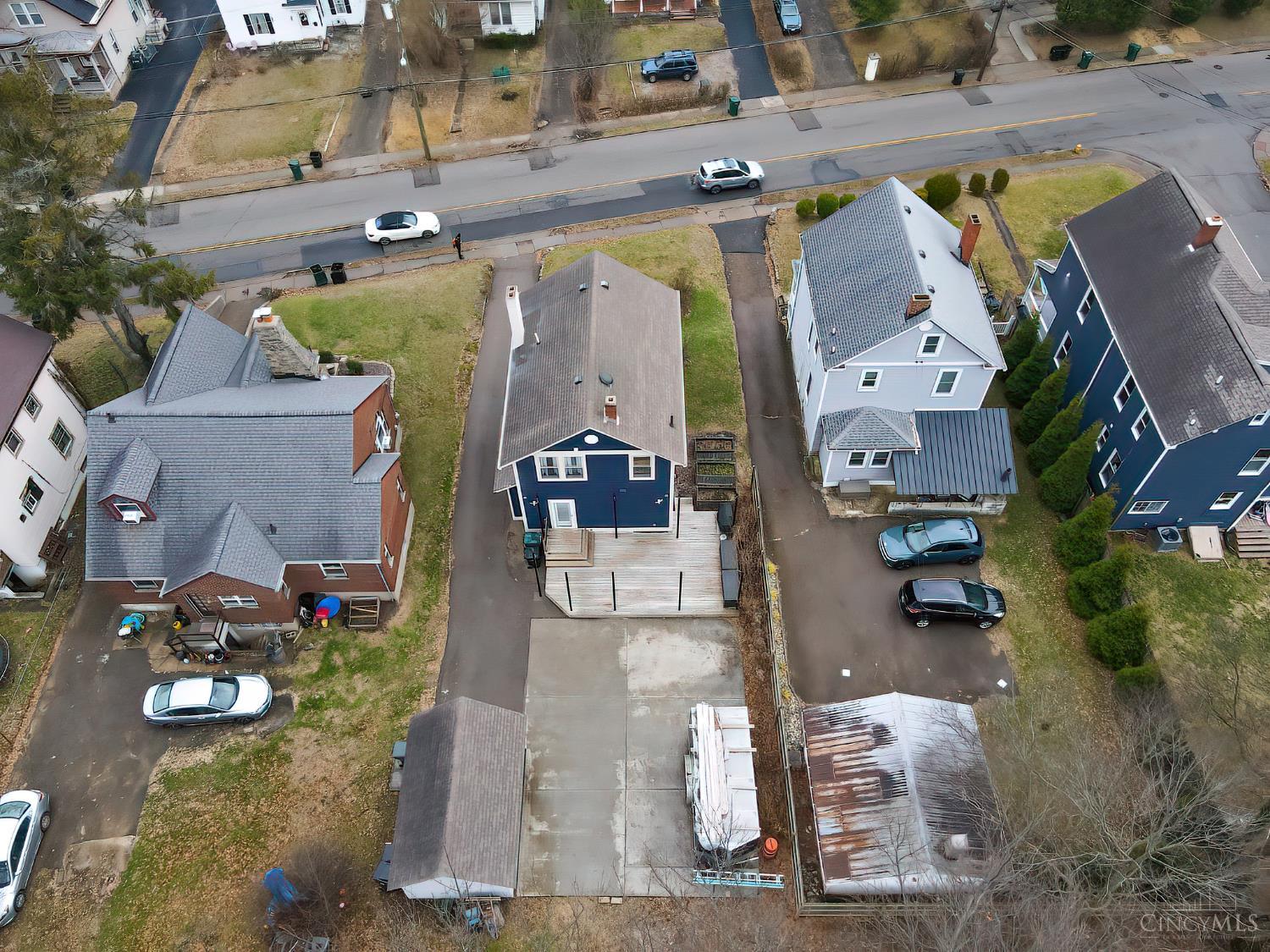 5709 Ridge Avenue