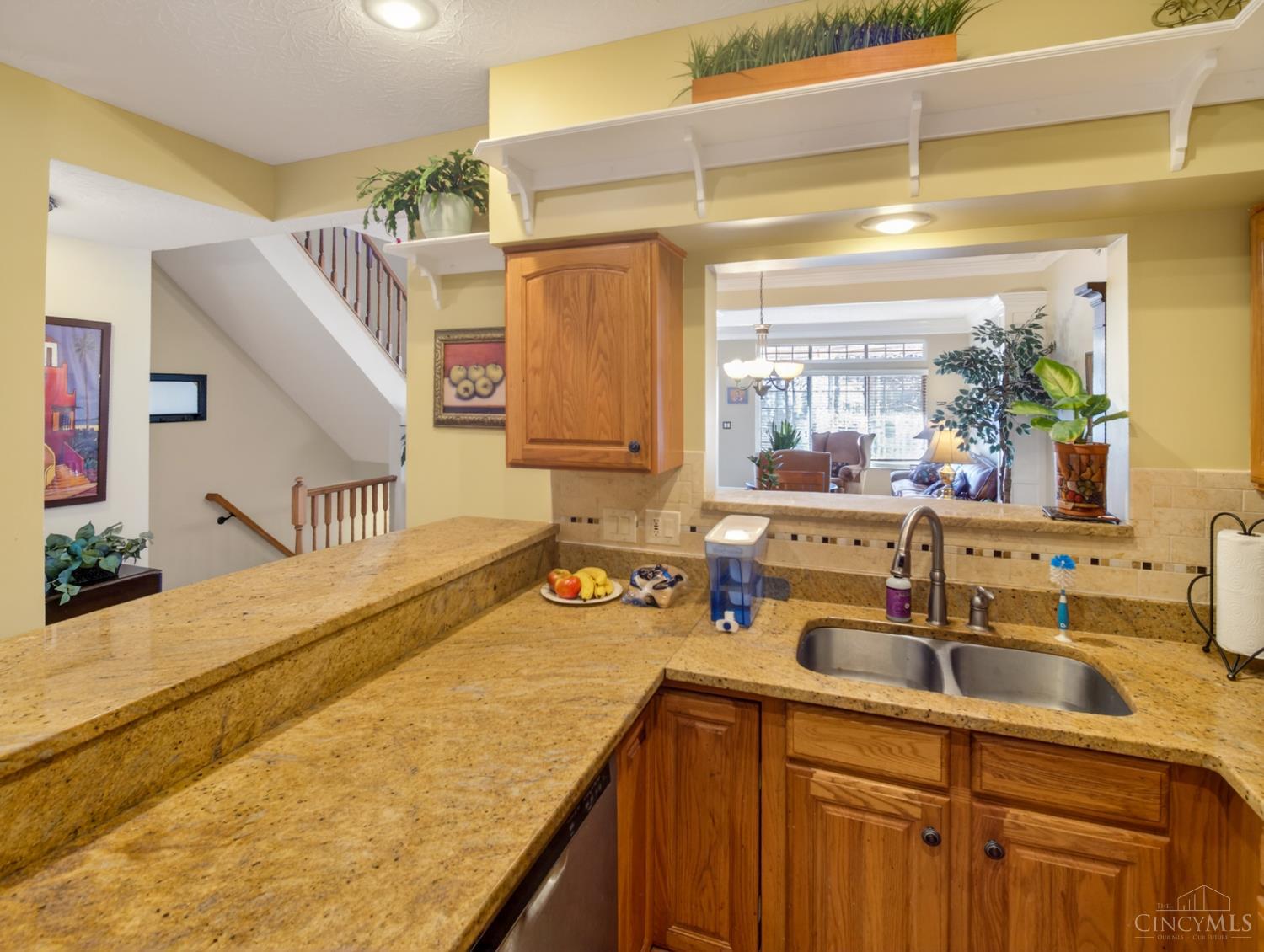 5925 Castlewood 3