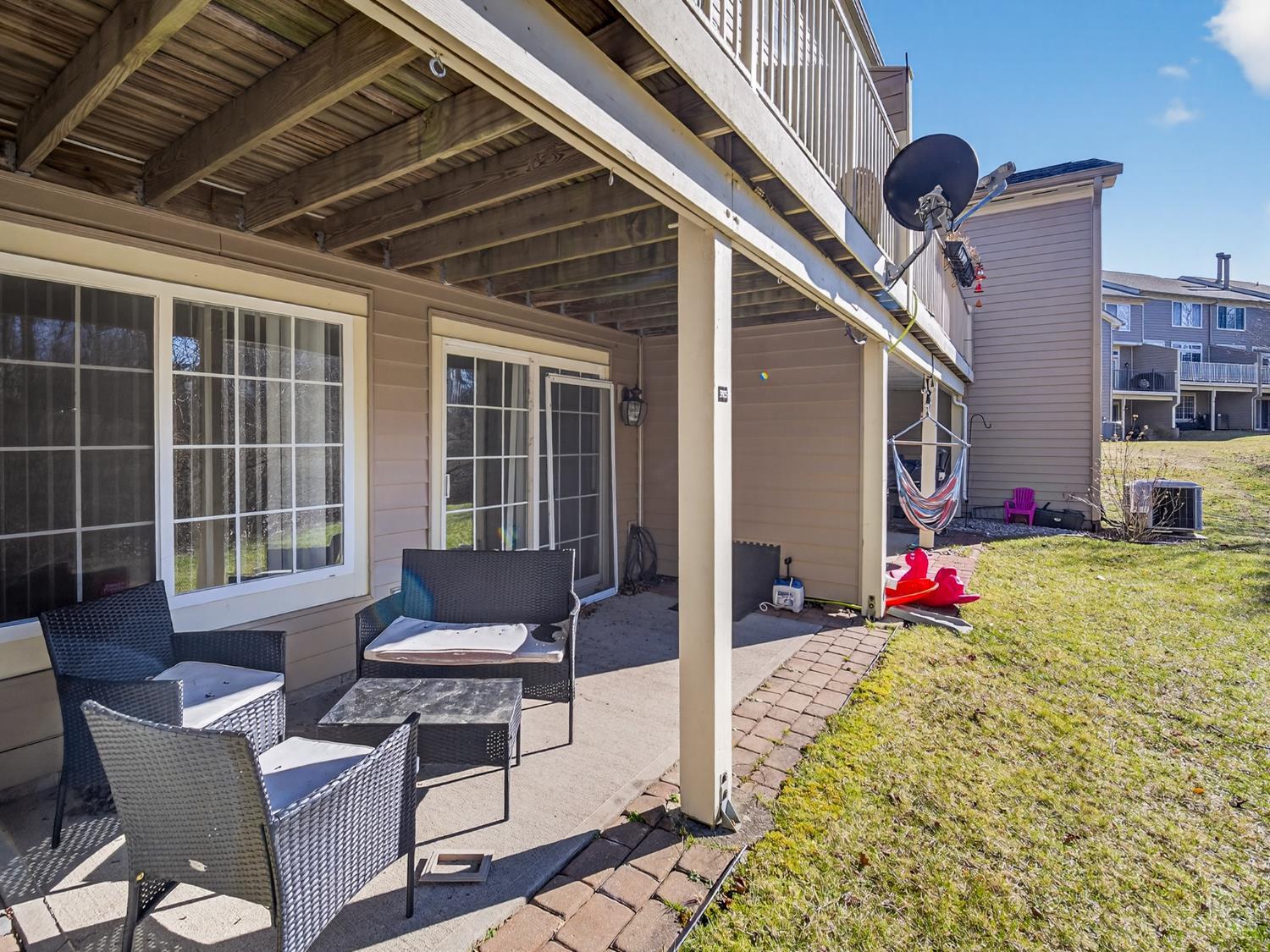 5925 Castlewood 3