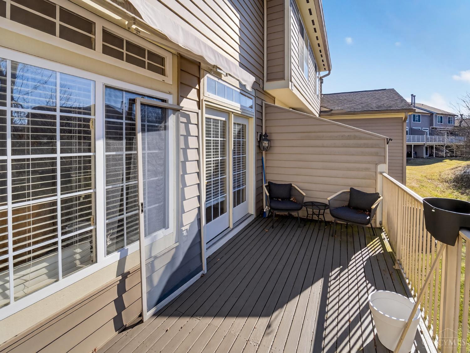 5925 Castlewood 3