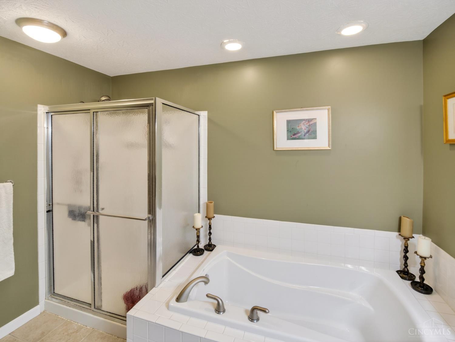 5925 Castlewood 3