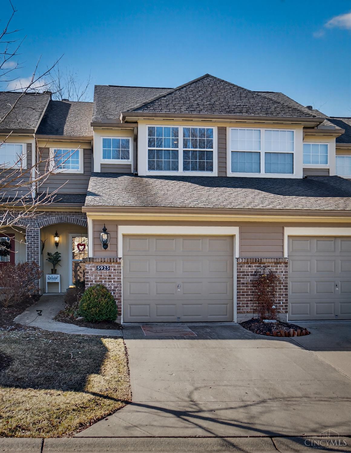 5925 Castlewood 3