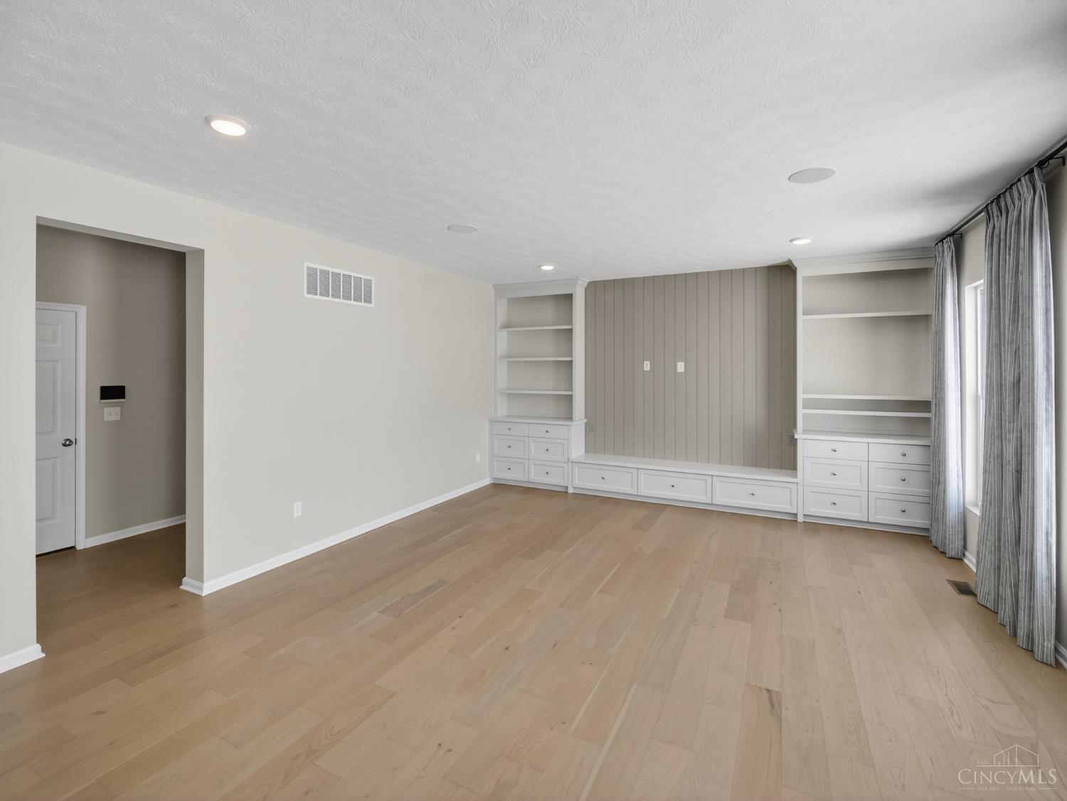 5467 Pacific Crest Lane