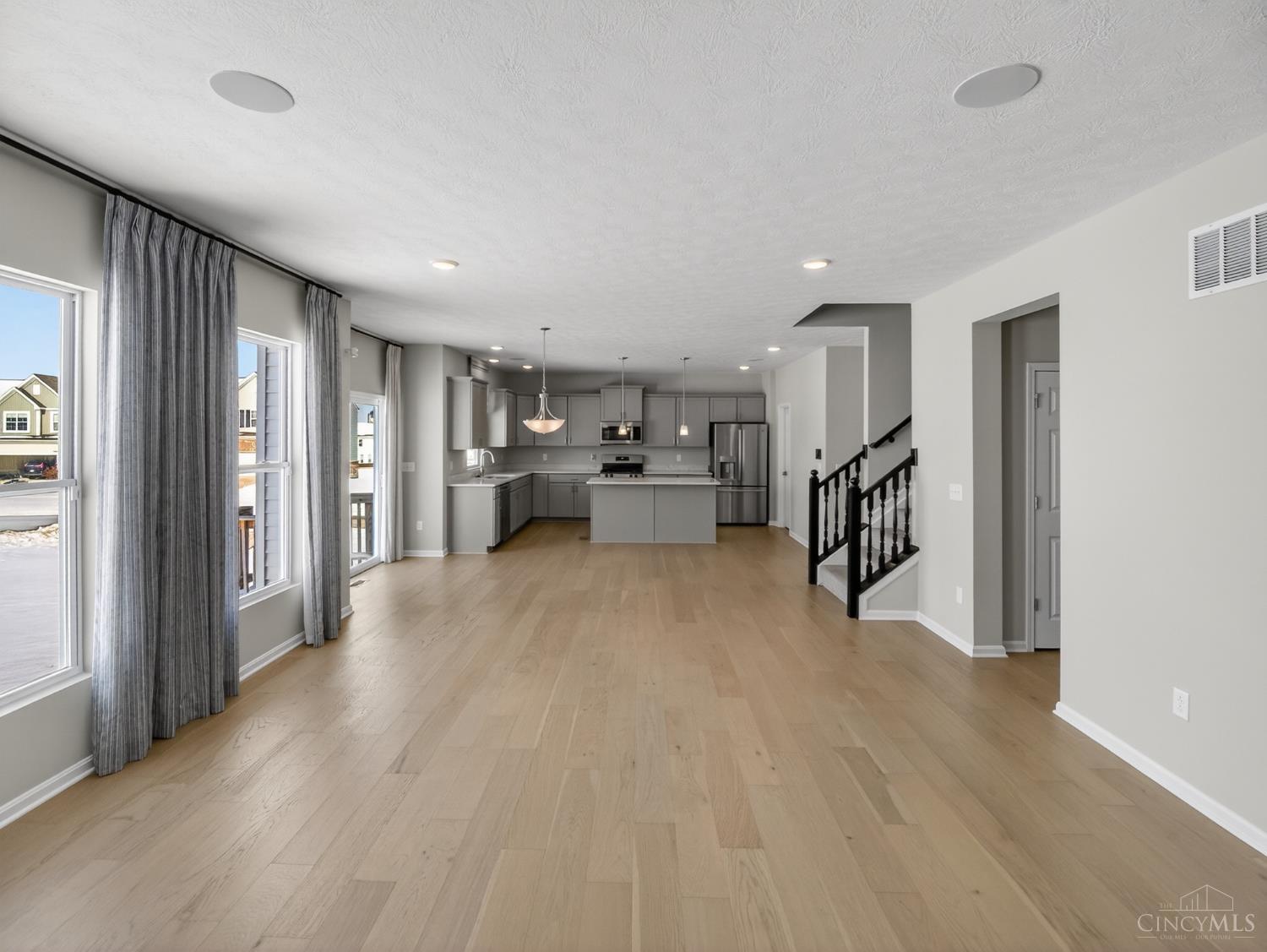 5467 Pacific Crest Lane