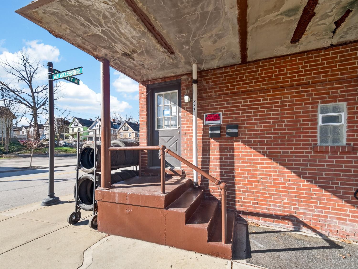 333 Stanley Avenue