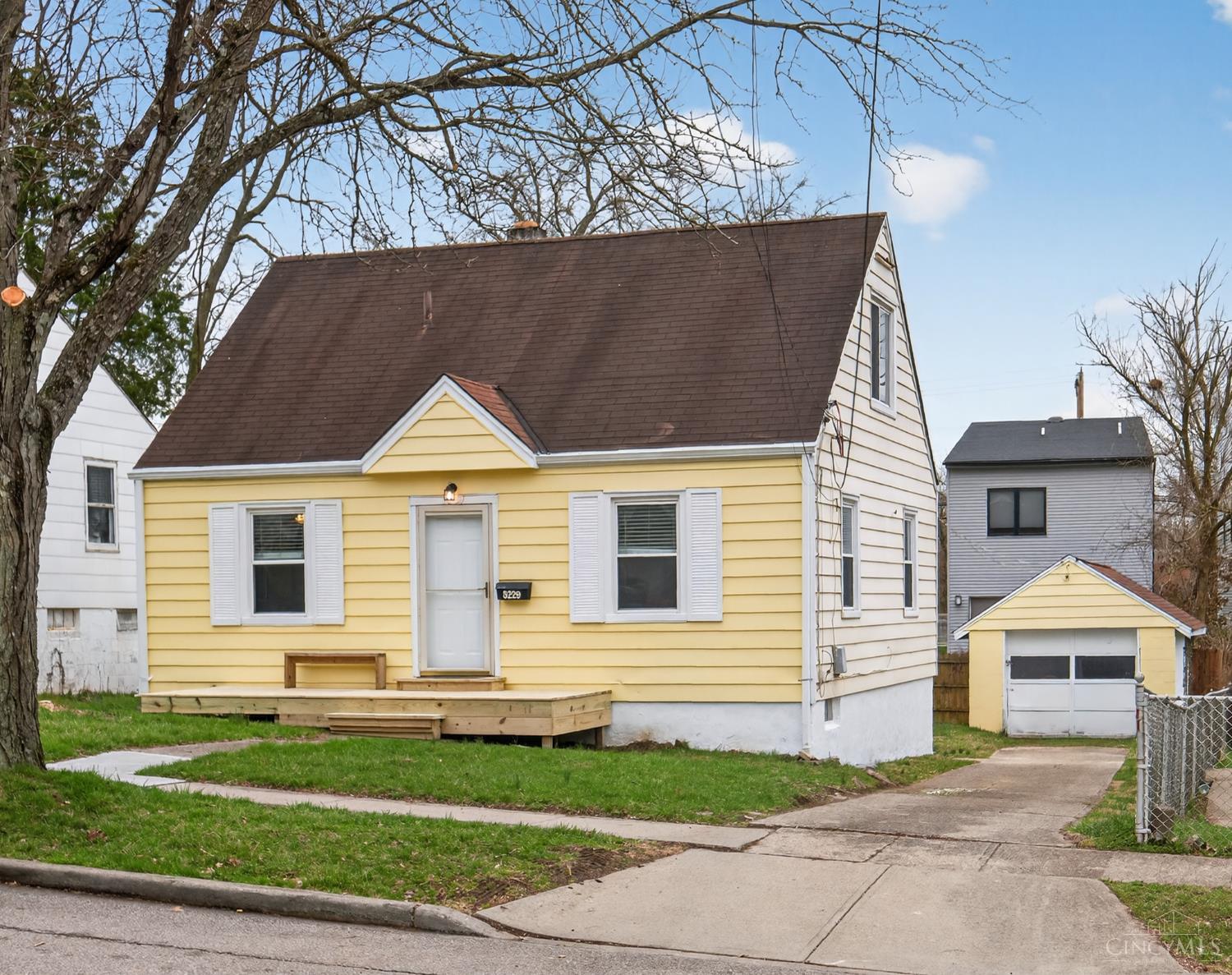 5229 Charloe Street