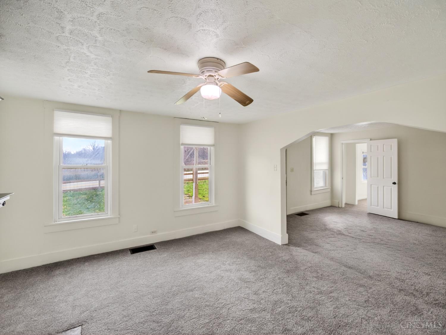 8371 S St Rt 48