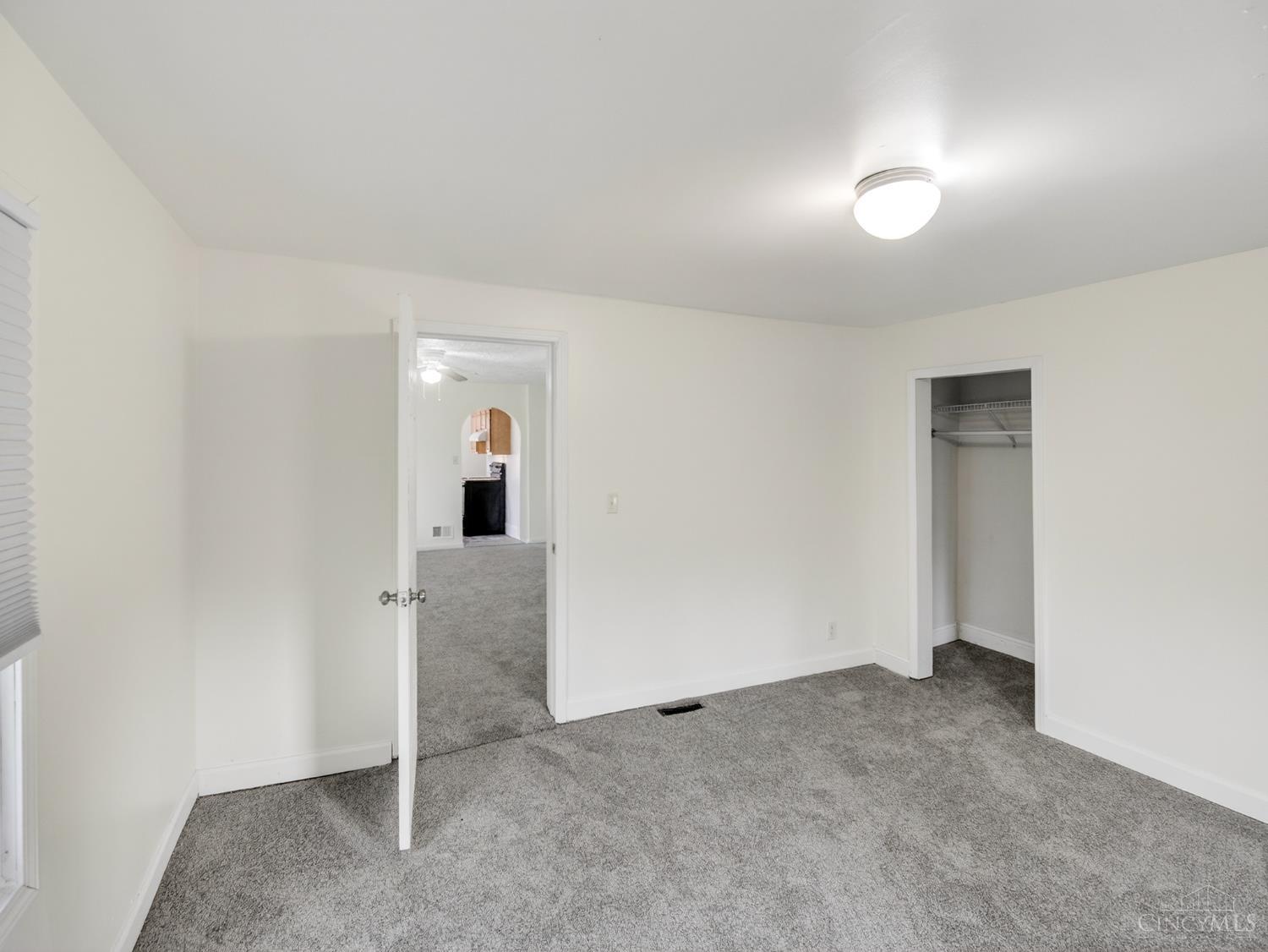 8371 S St Rt 48