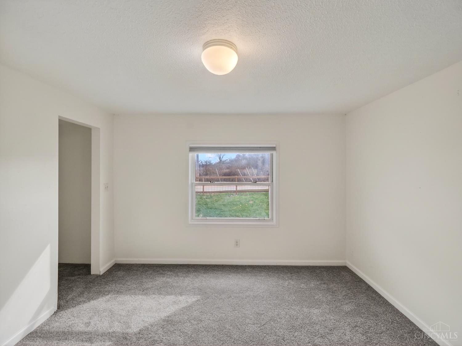 8371 S St Rt 48