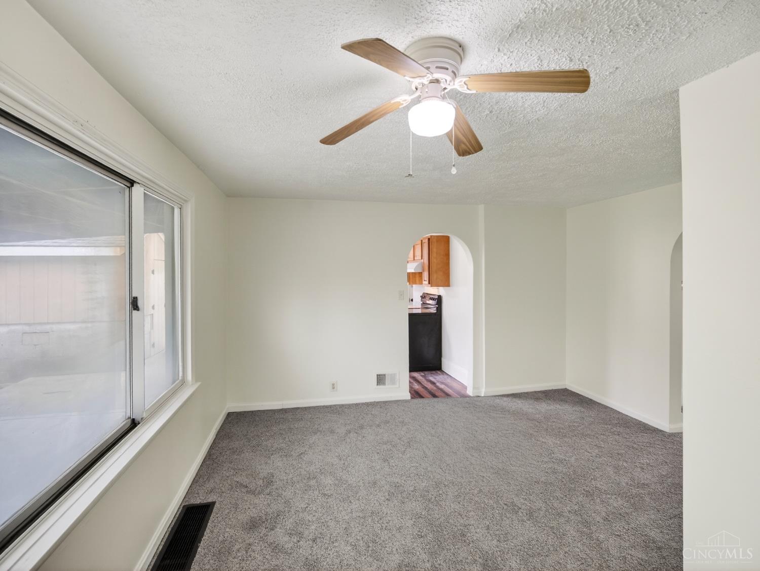 8371 S St Rt 48