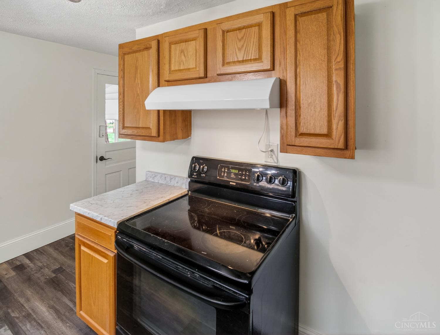 8371 S St Rt 48