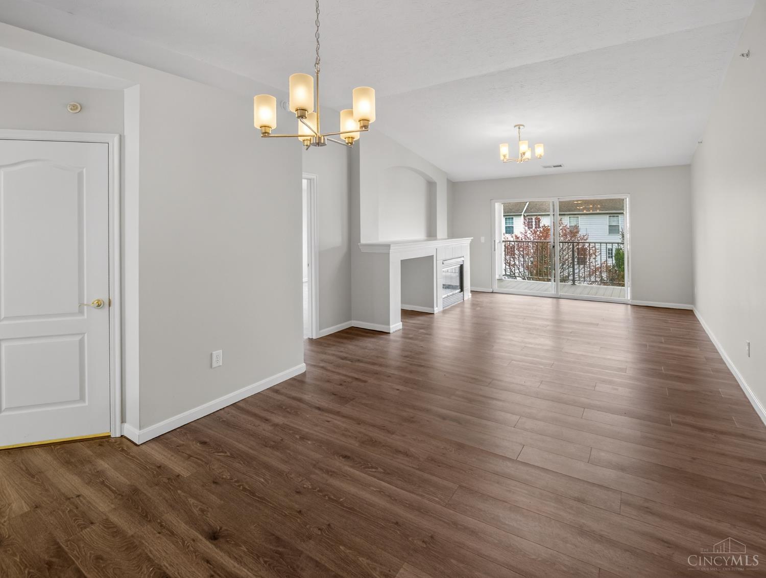 7260 English Drive 8-303