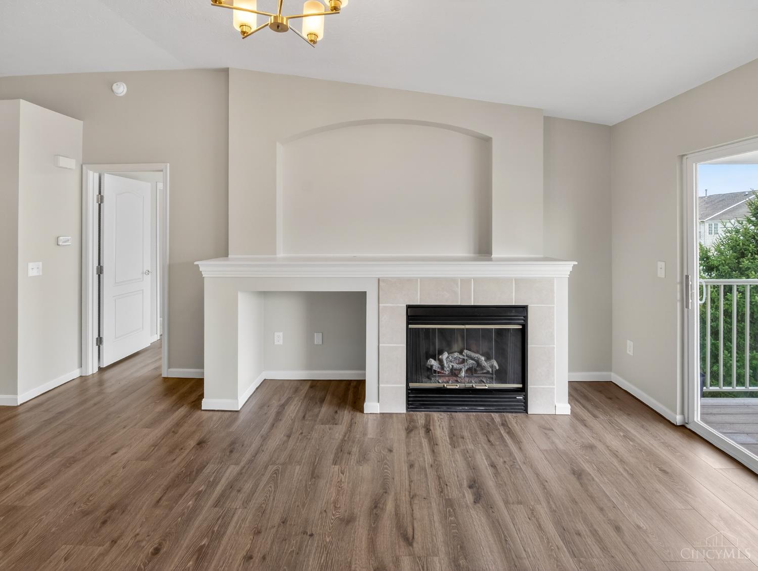 7260 English Drive 8-303