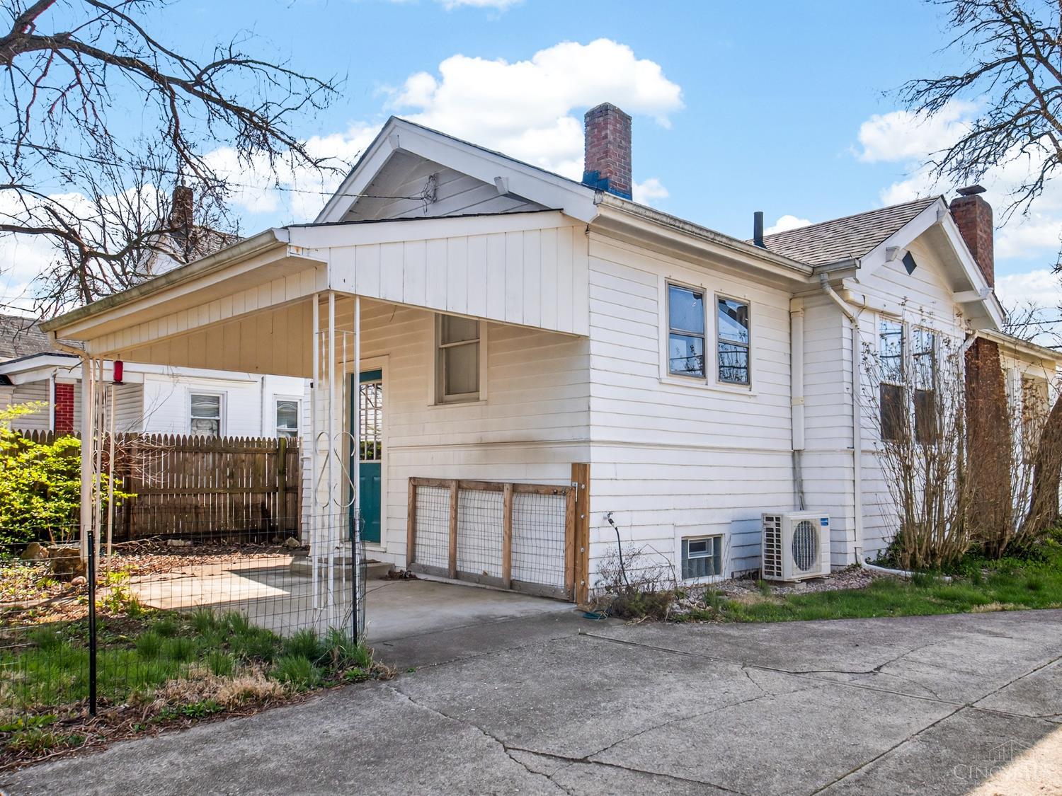 610 Hayes Avenue