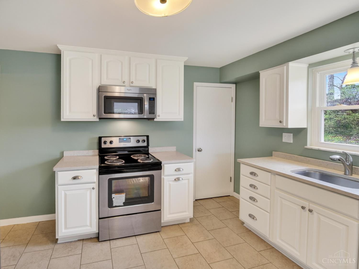 2667 Fairhill Drive
