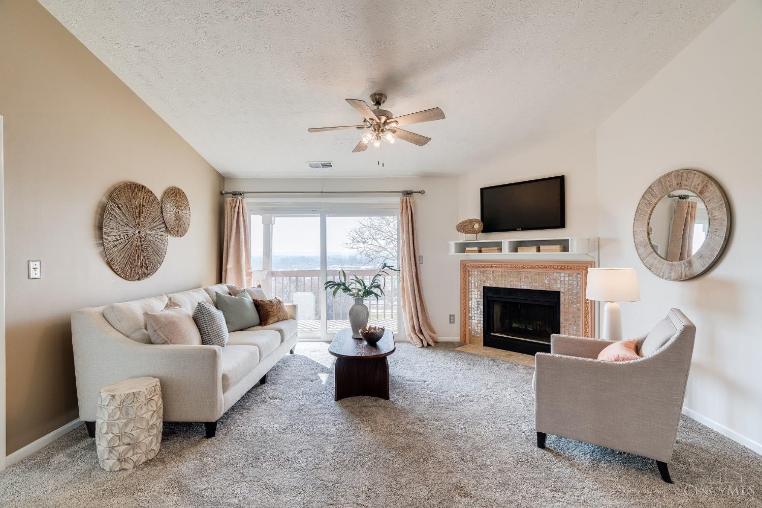 8945 Eagleview Drive Unit: 10