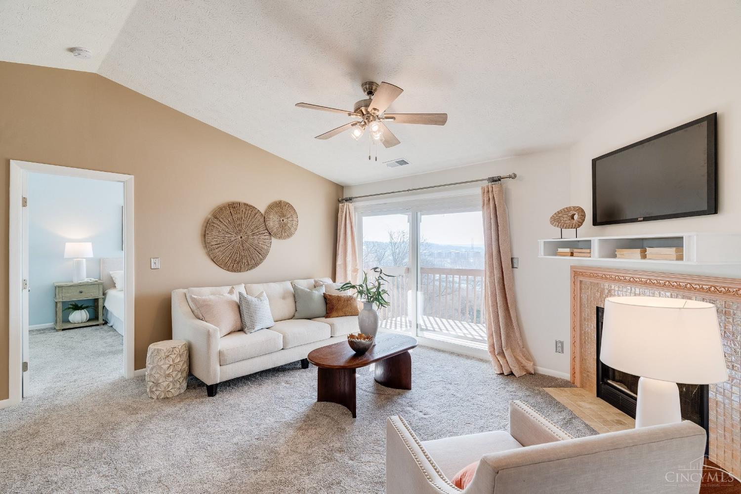 8945 Eagleview Drive Unit: 10