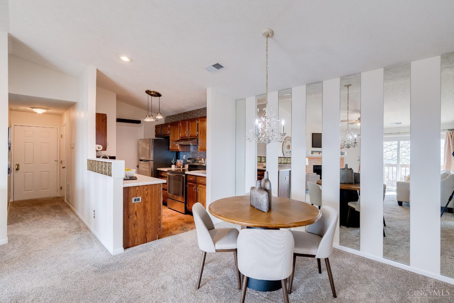 8945 Eagleview Drive Unit: 10