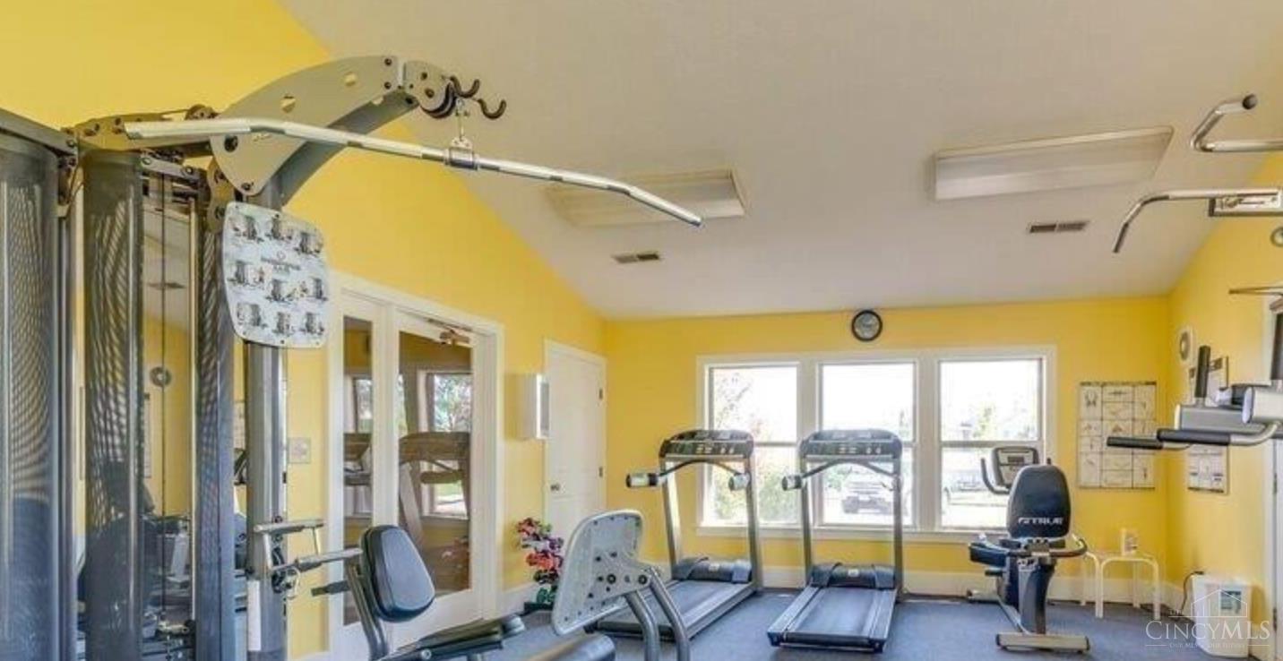 8945 Eagleview Drive Unit: 10