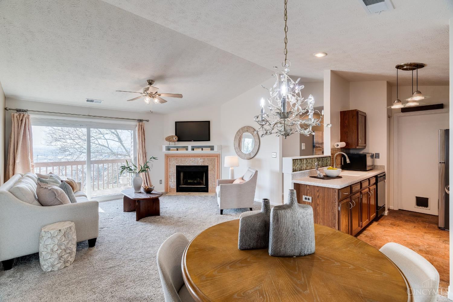 8945 Eagleview Drive Unit: 10
