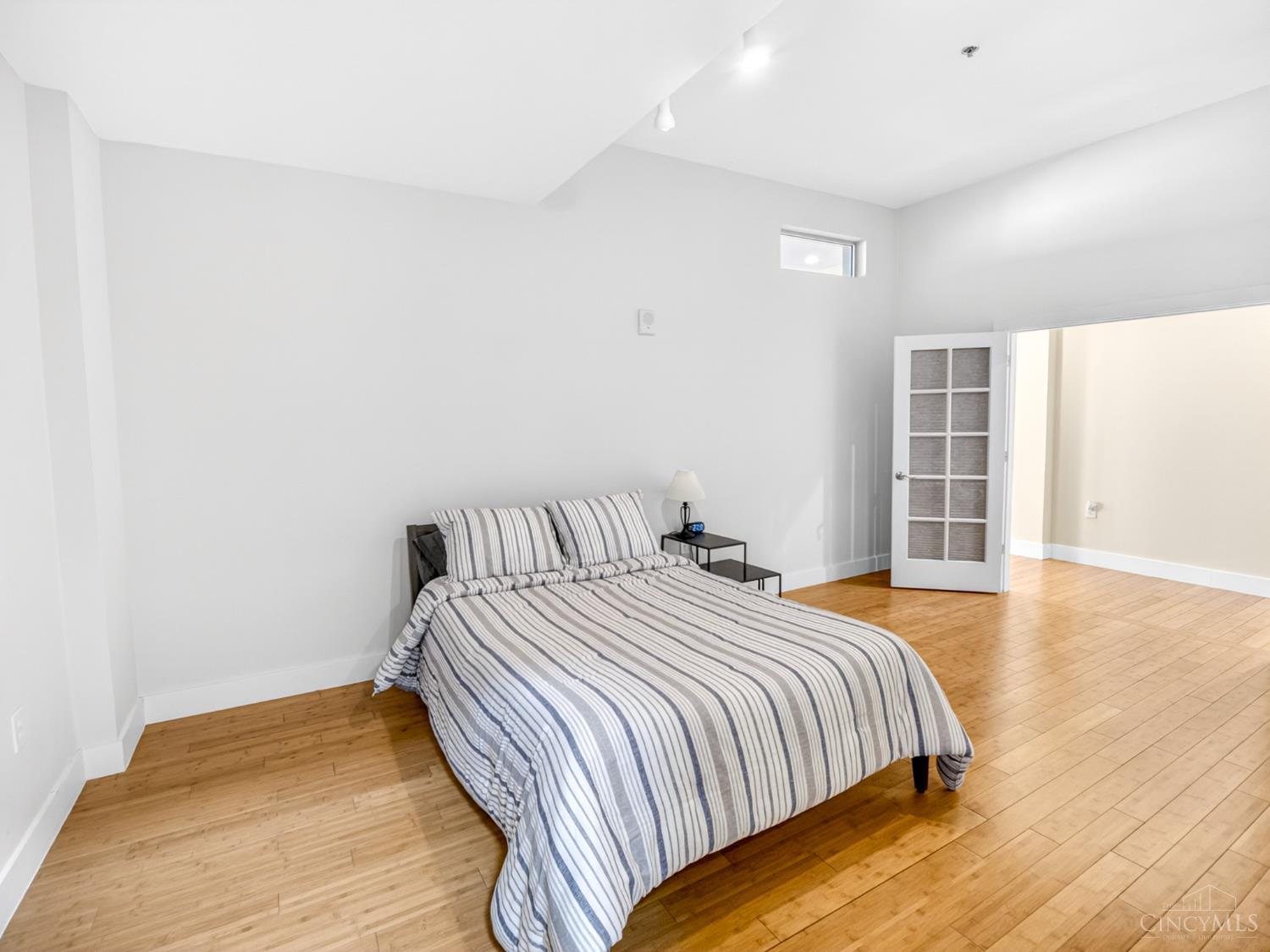 15 W 4th Street 504