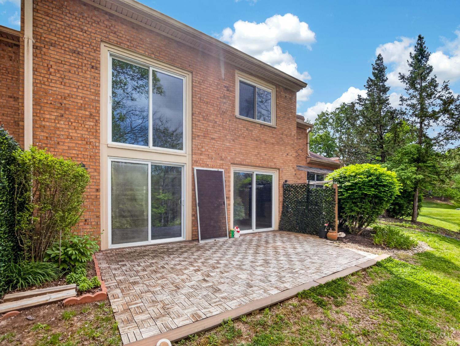 5265 Eaglesnest Drive