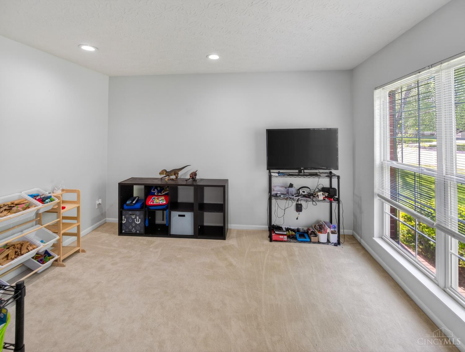 1195 Parkside Drive