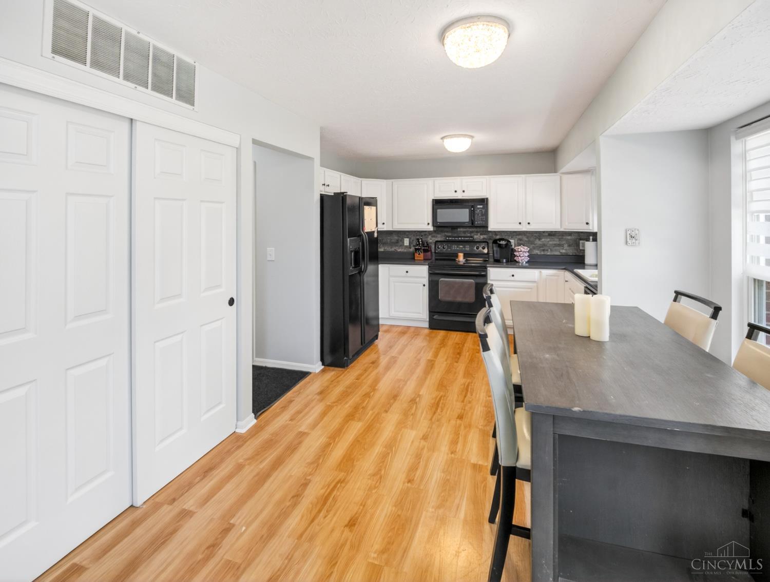 1195 Parkside Drive