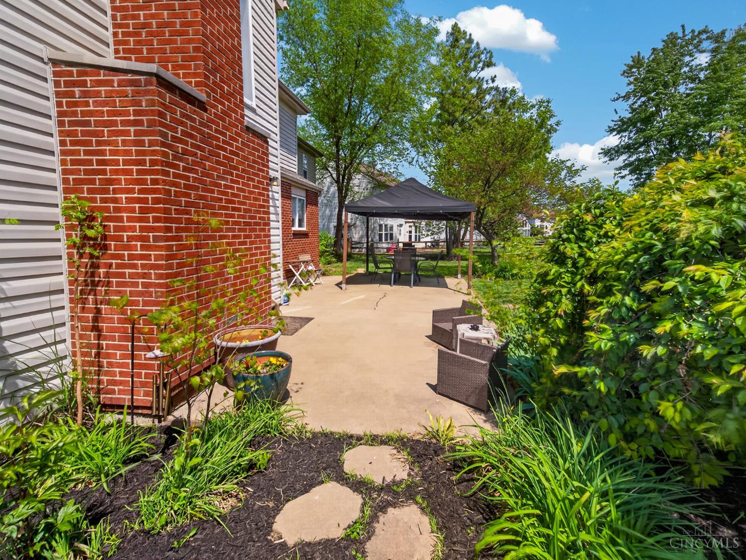 1195 Parkside Drive