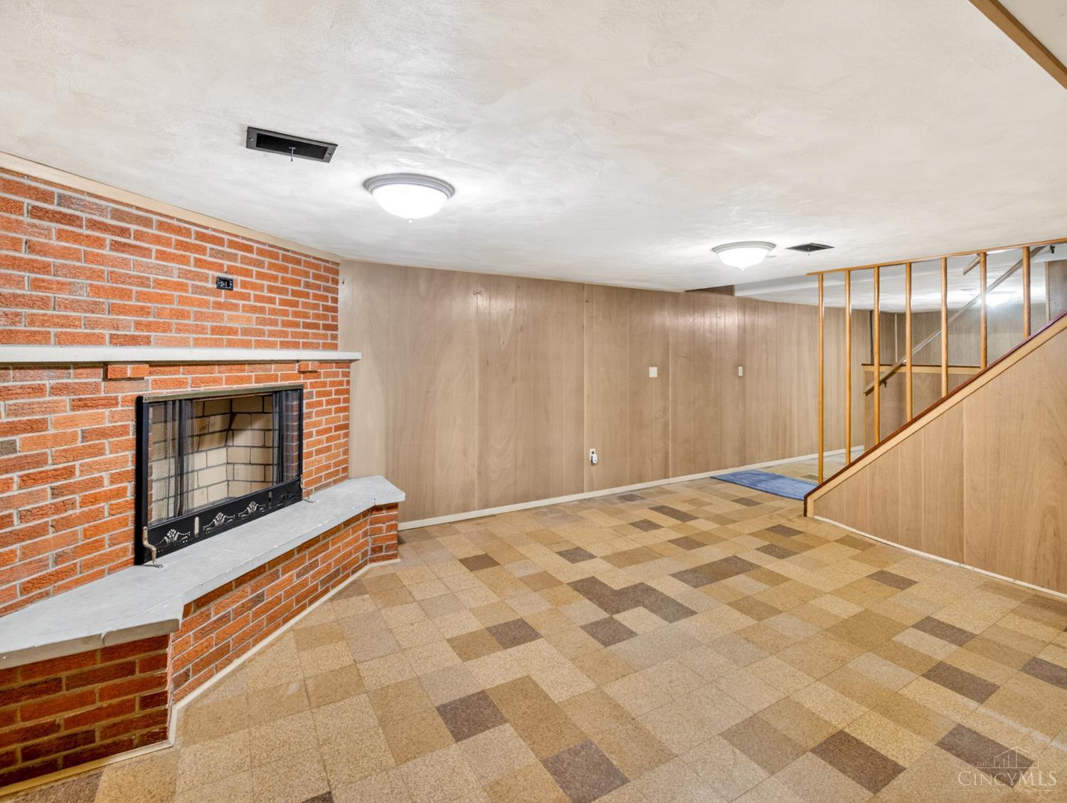 5 Jewel Lane