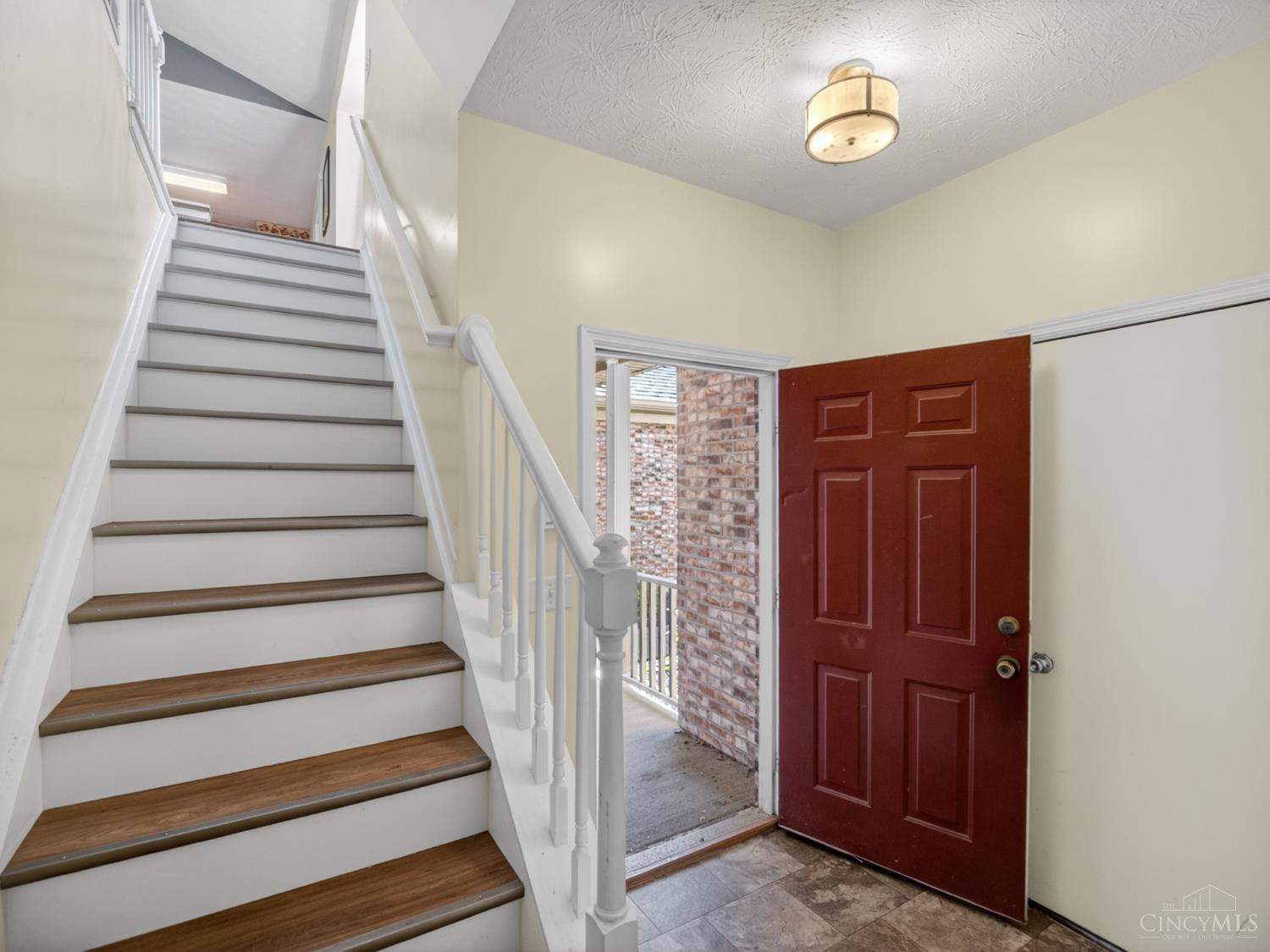 4611 Court Yard Drive
