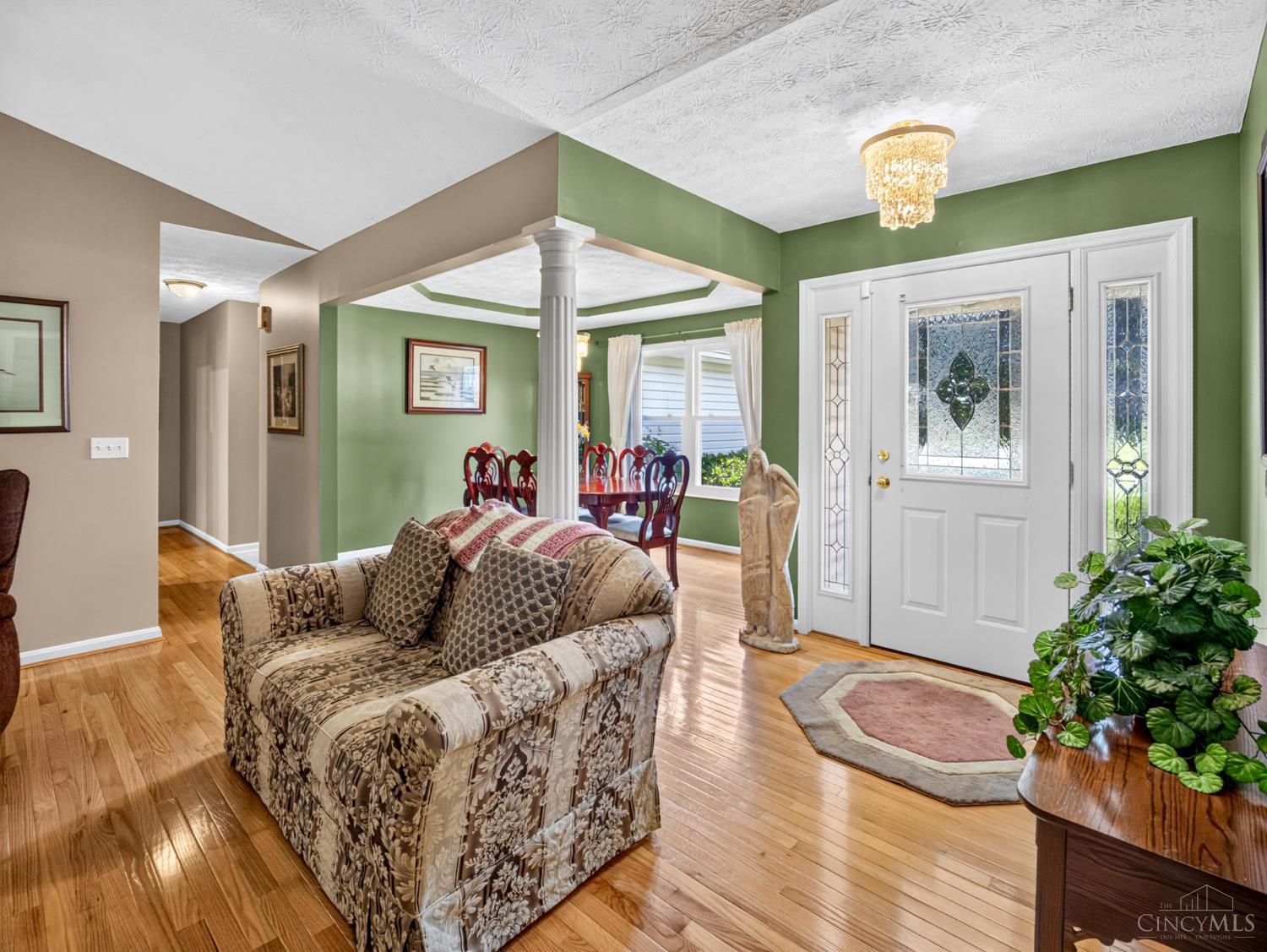 6104 Pine Meadows Drive