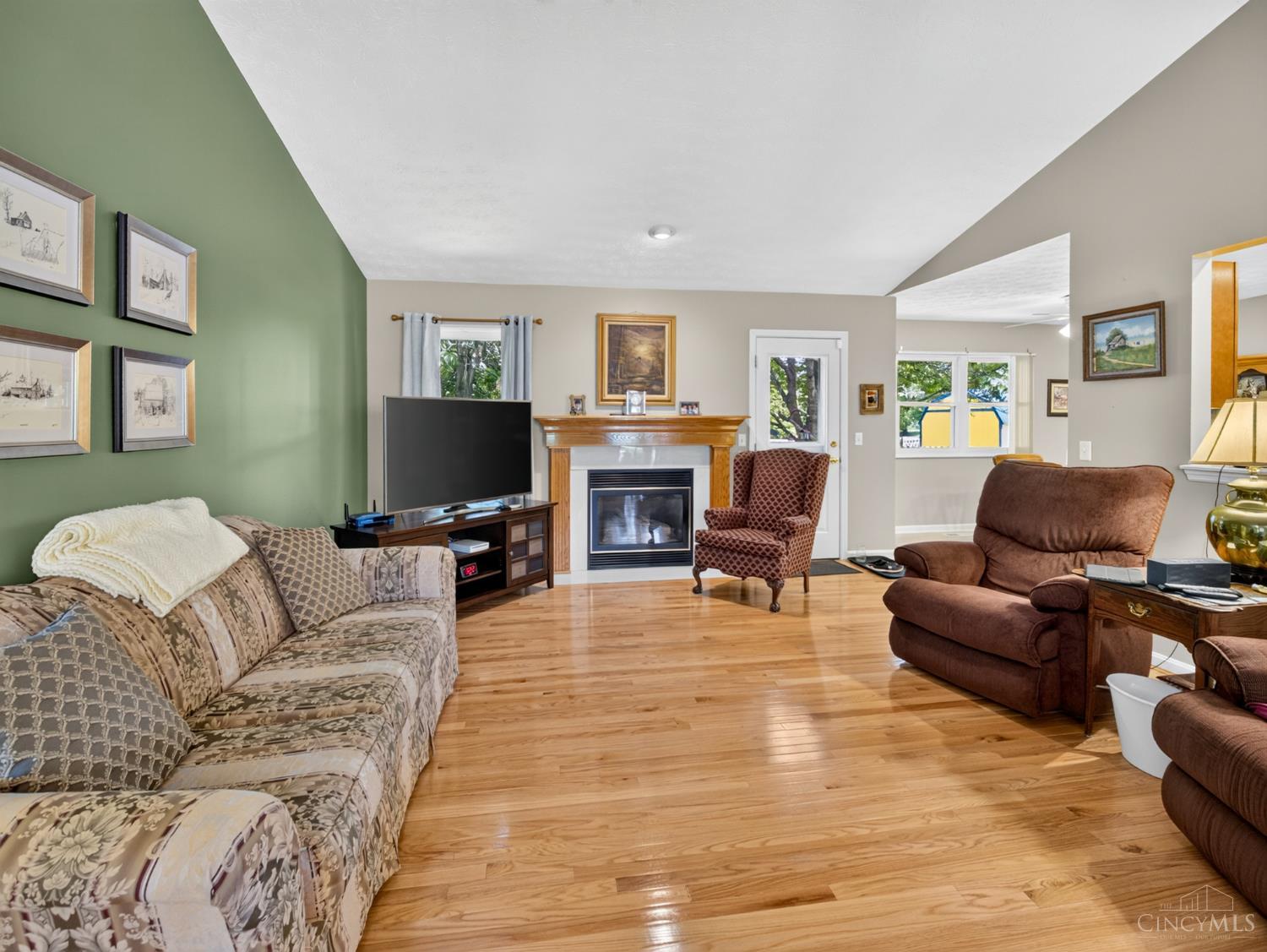 6104 Pine Meadows Drive
