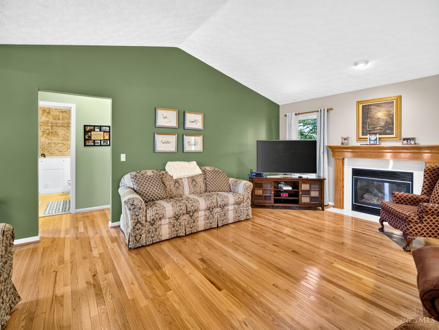 6104 Pine Meadows Drive